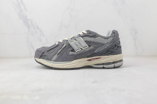 New Balance 1906D Protection Pack en color gris (Harbor Grey / Castlerock)