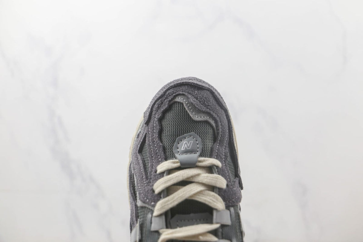 New Balance 1906D Protection Pack en color gris (Harbor Grey / Castlerock)